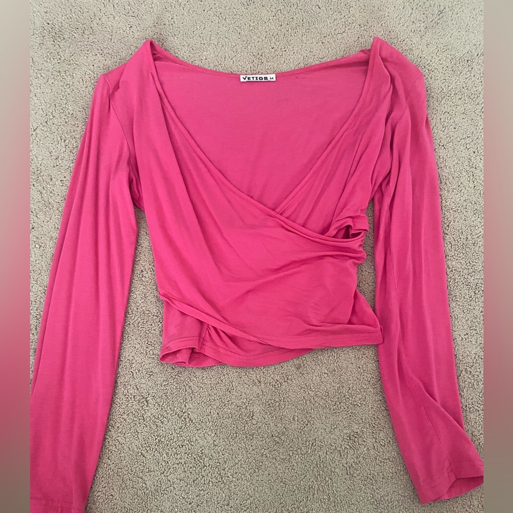 Pink v-neck longsleeve top • brand: Vetior • size medium or large